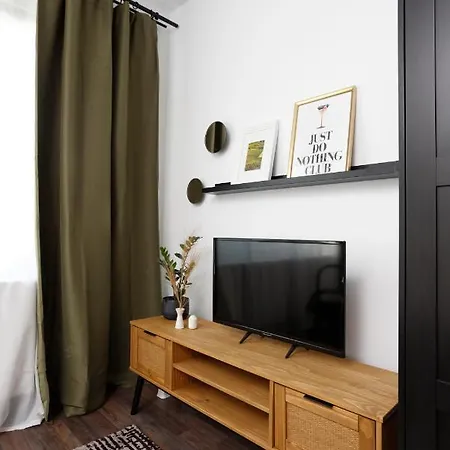 Modern Condo Near Morii Lake-3